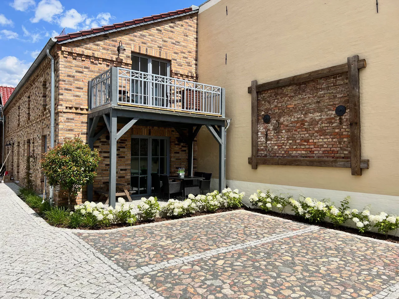 Hofansicht der Apartments in Stülpe